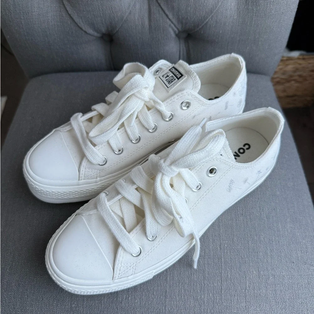 NEW Women’s Converse - Picture 5 of 9